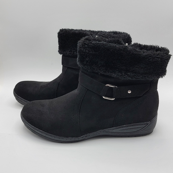 Cloudwalkers by Avenue Size 11W Black Boots with Rounded Toe. #1328 - Picture 8 of 8